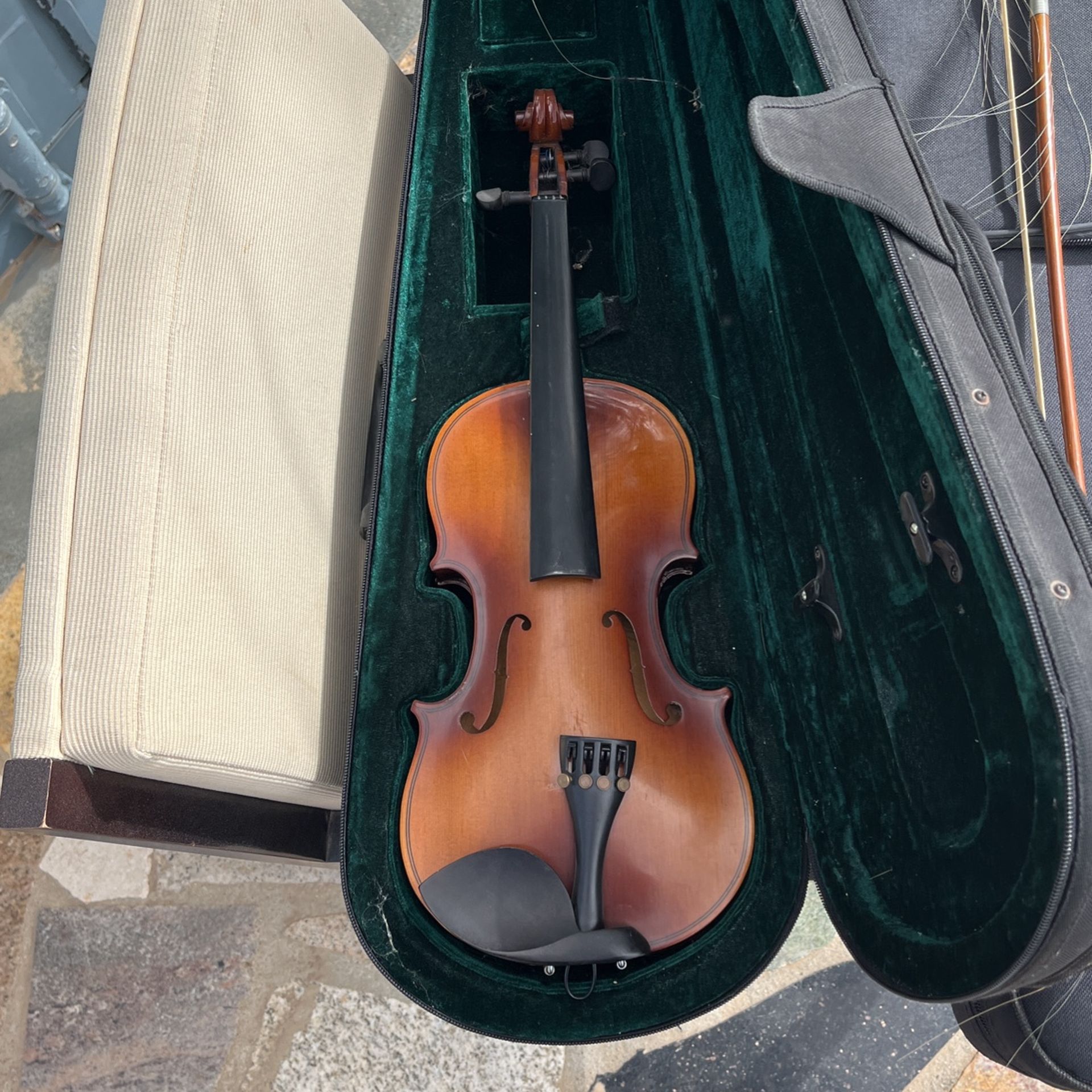 Autonius Stradivarius violin