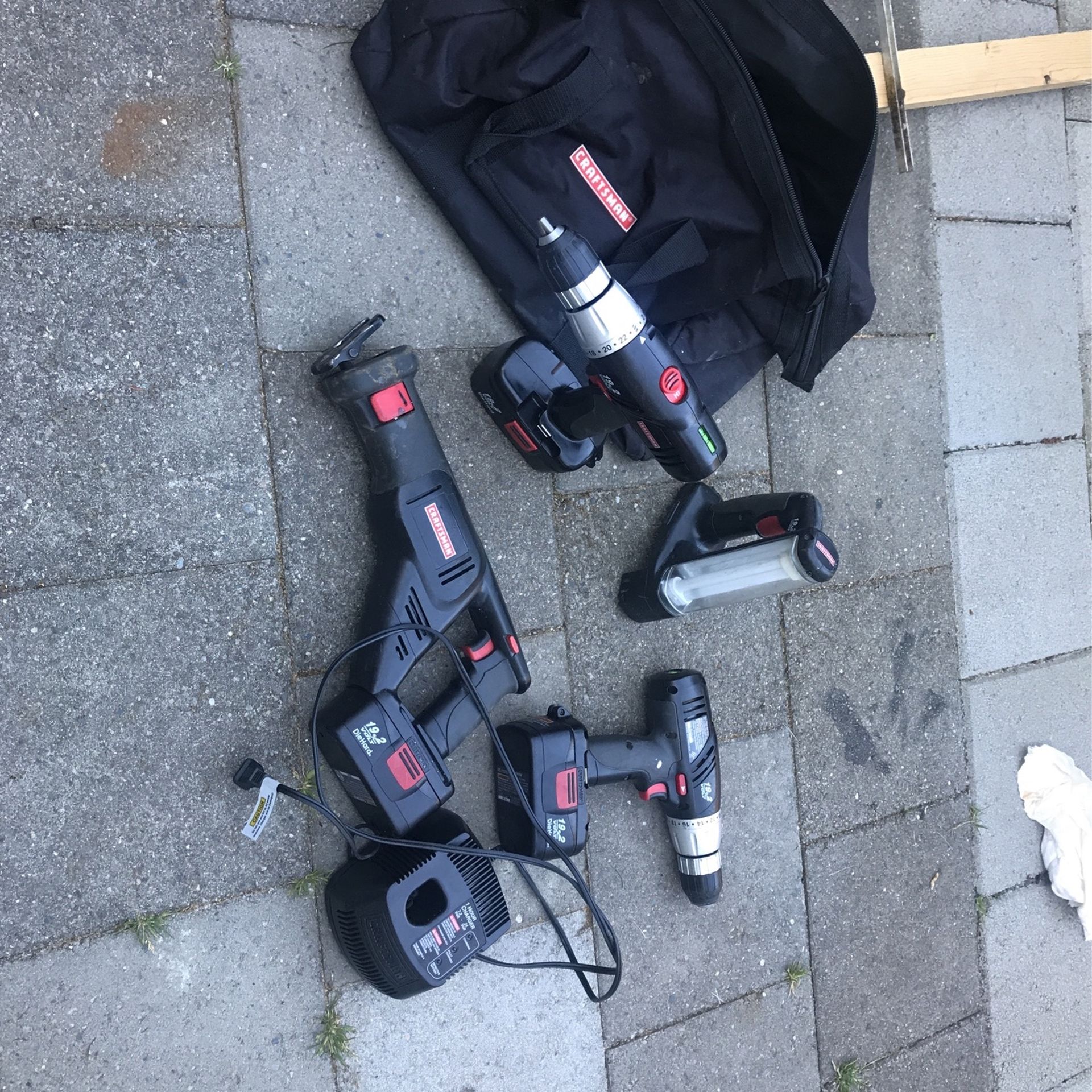 Craftsman V Drills Reciprocating Saw, light, three