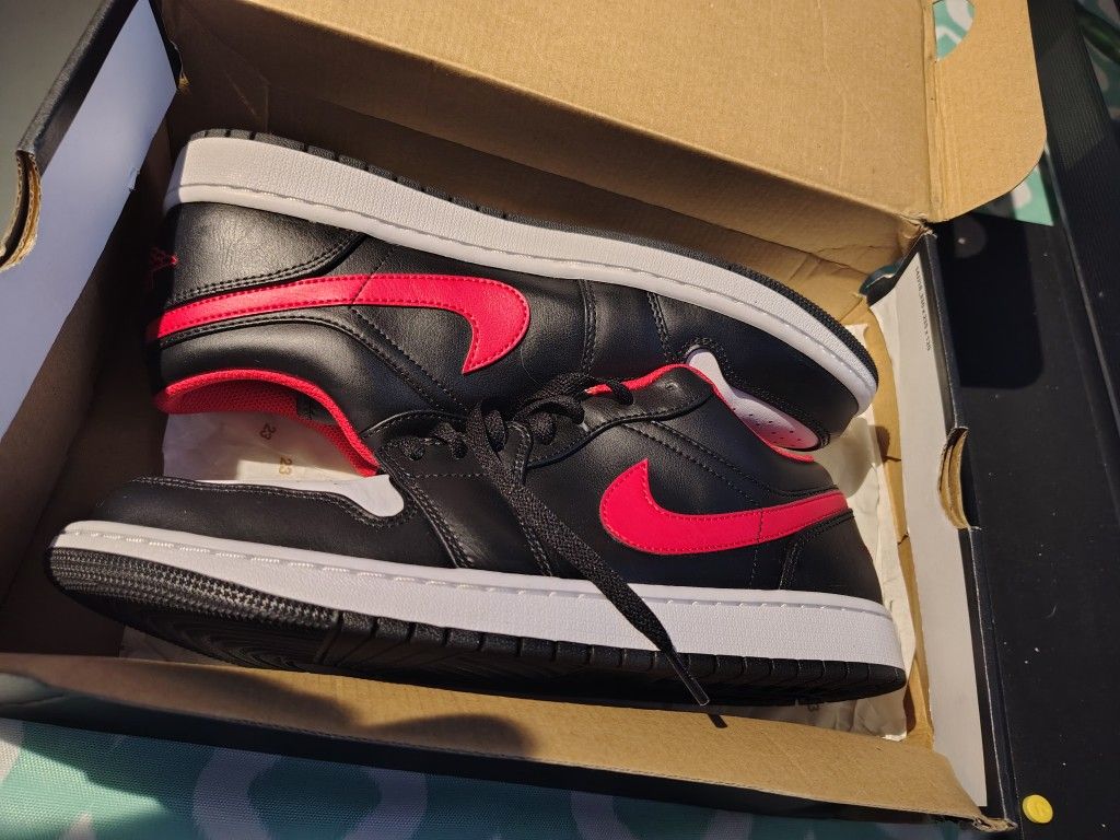 Air Jordan 1 Low Brand New Men's Sz 11