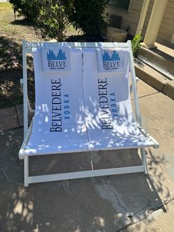 Balverde lounge chair !! $200 pick up Crowley 76036