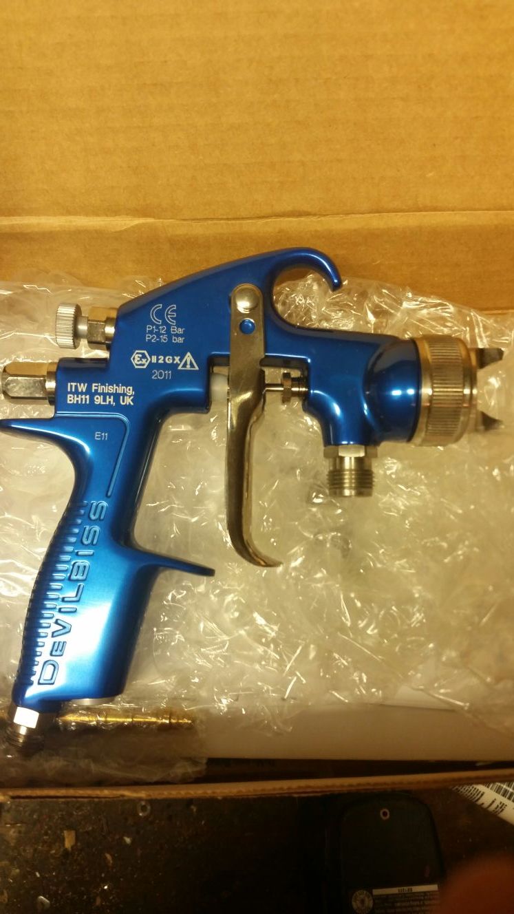 NEW!!! 2 DEVILBISS TEKNA XV ITW FINISHING SPRAY GUN BH11 9LH UK P1-9 VERY CLEAN, NO PEELING OF CHROME New!!!!!!DEVILBISS TEKNA XV ITW