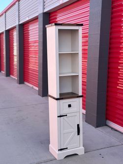 Farmhouse White Shelving Unit