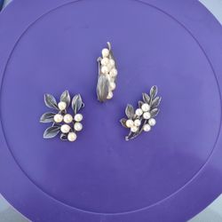 Vintage Rare Sterling And pearl Brooches 