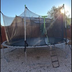 Trampoline 