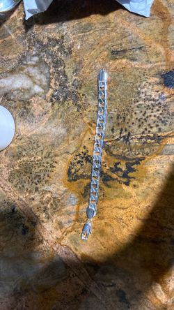 Curb link bracelet