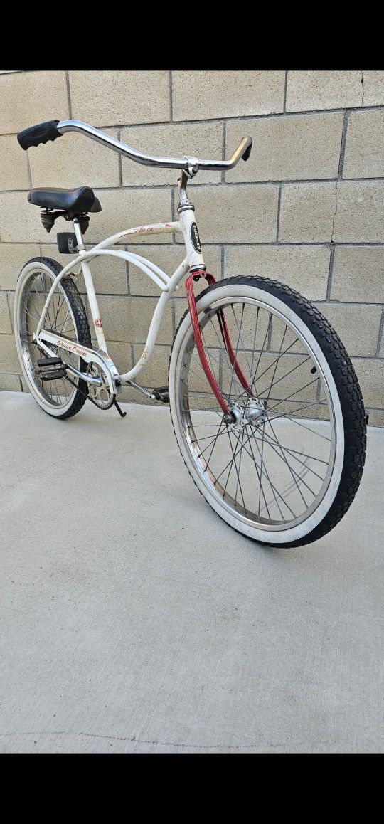 26" Chicago Schwinn Beach Cruiser