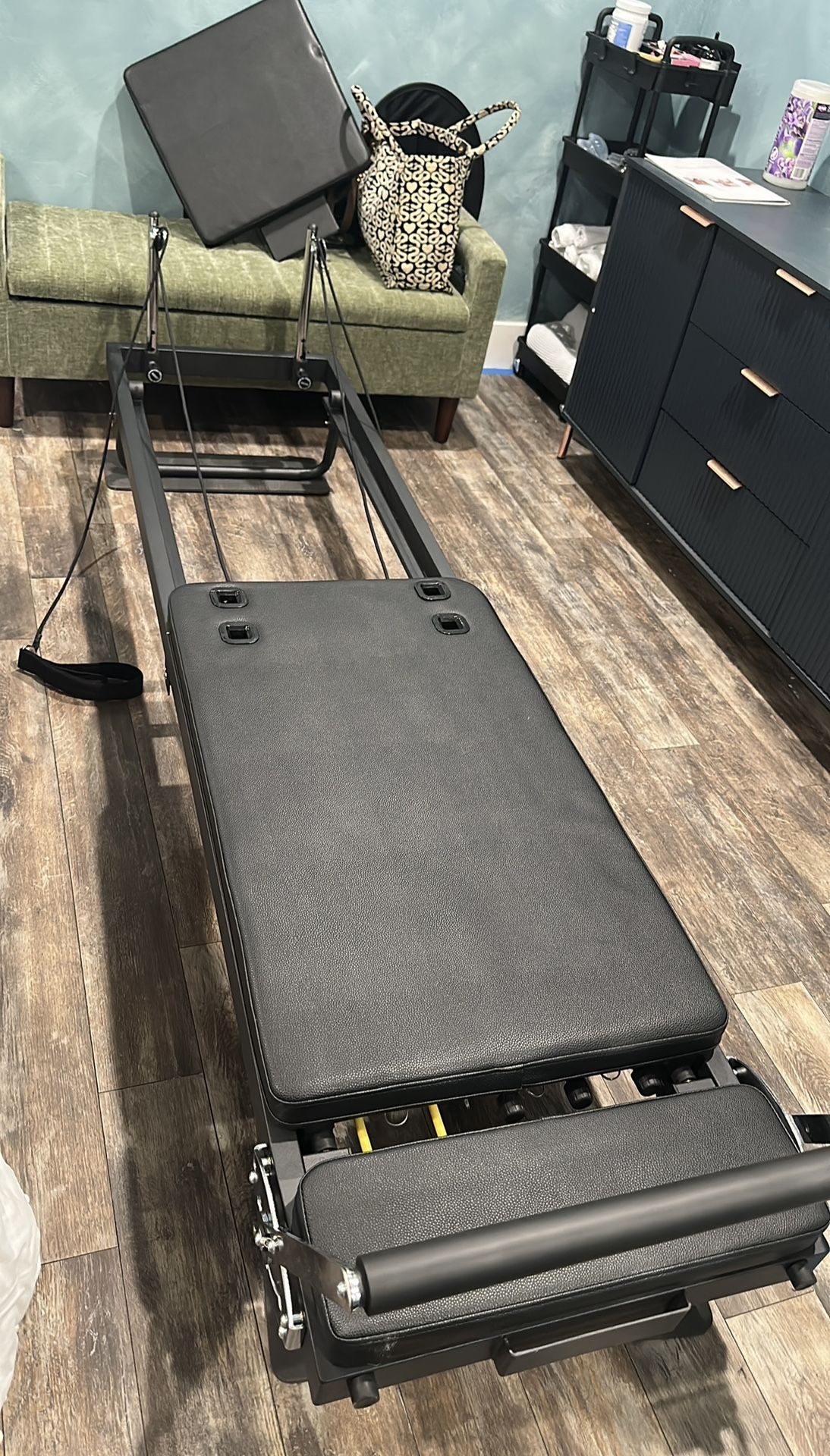 MU Pilates Reformer Machine
