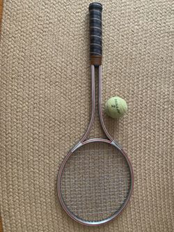 BANCROFT 26.5 INCH LONG GRAPHITE TENNIS RACKET & BALL