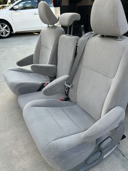 Three piece set seatsToyota 2018 Sienna
