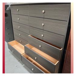 12 drawers dresser/ Twelve drawers dresser