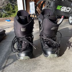 Men’s Burton Snowboard Boots, Size 8