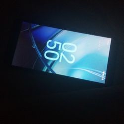 Cell Phone With Free Service Meet Up In Public To P