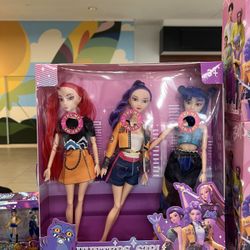 Three piece singing, Barbie dolls, K-pop demon hunters