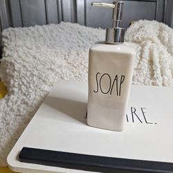 Rae Dunn Soap Dispenser 