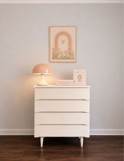 Vintage White 4-Drawer Dresser with Tapered Legs