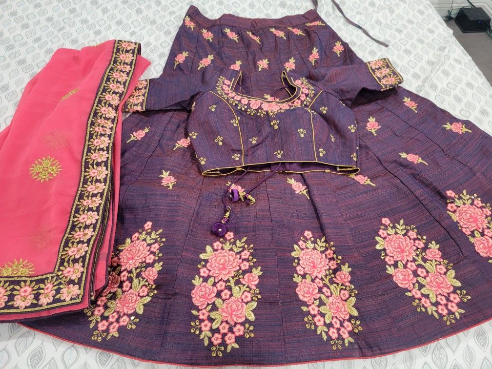 Choli Lehnga Sets