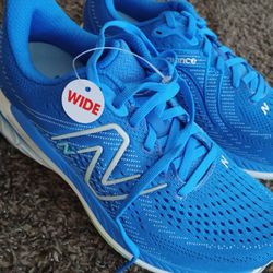 NB WOMAN SHOES