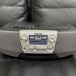 Sony Boombox CFD-V5 AM/FM Radio CD Player Cassette Recorder