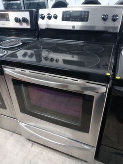 Kenmore stainless steel glass-top stove - Free delivery