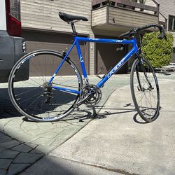 2009 Felt Road Bike 58CM