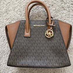 Michael Kors Brown Bag 