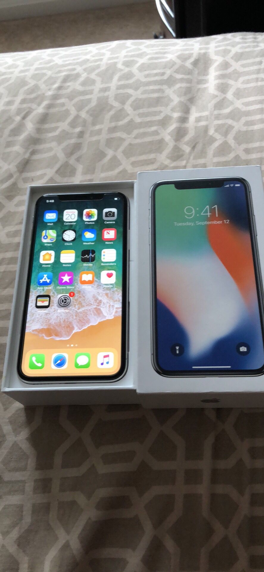 iPhone X unlocked almost brand new! 64 gb