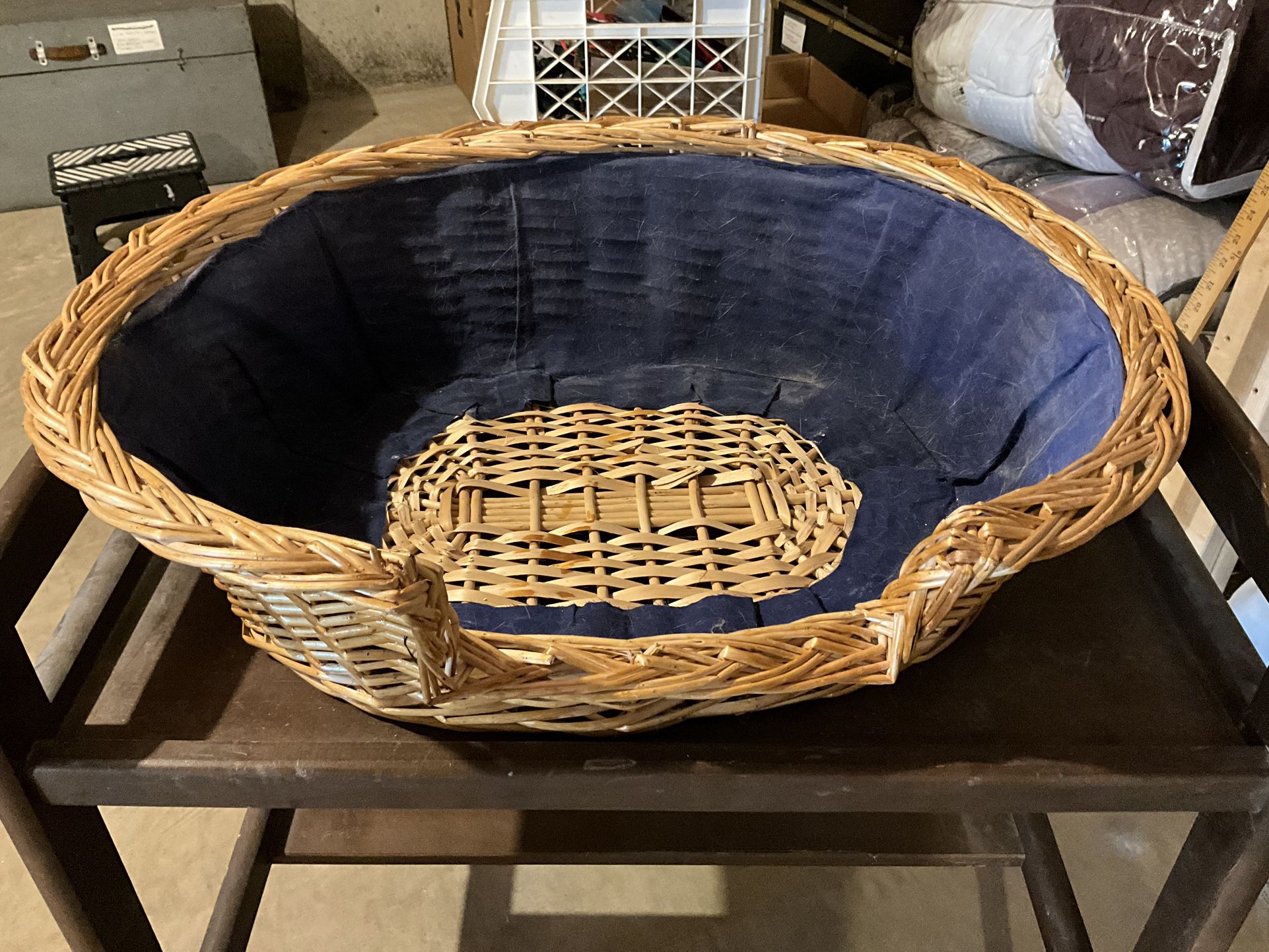 Dog Rattan Basket/Bed Medium