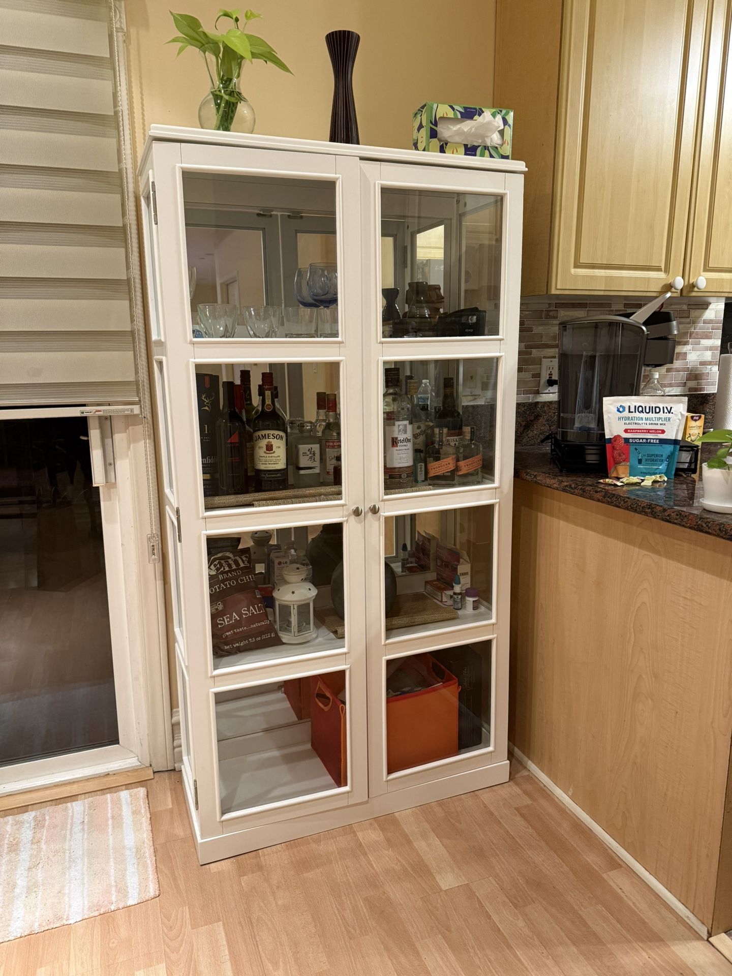China cabinet - Mirror Back - Wood