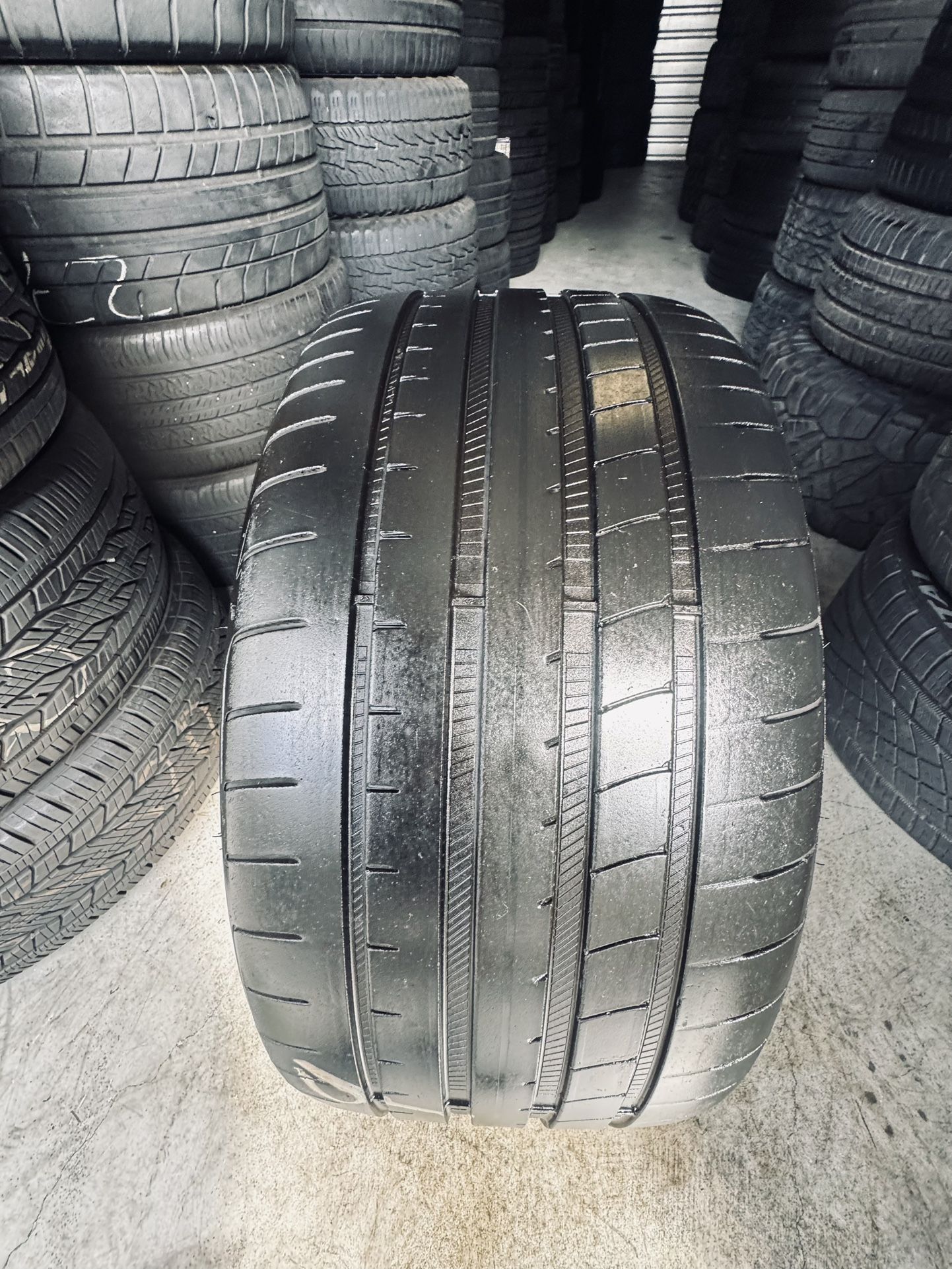 255/35/19 Goodyear Eagle F1 60-70% Tread (1) Single