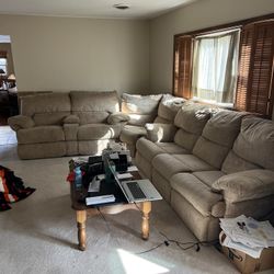 Sectional Couch/sofa With Bed And Reclining Chairs