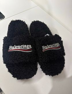 Balenci slides