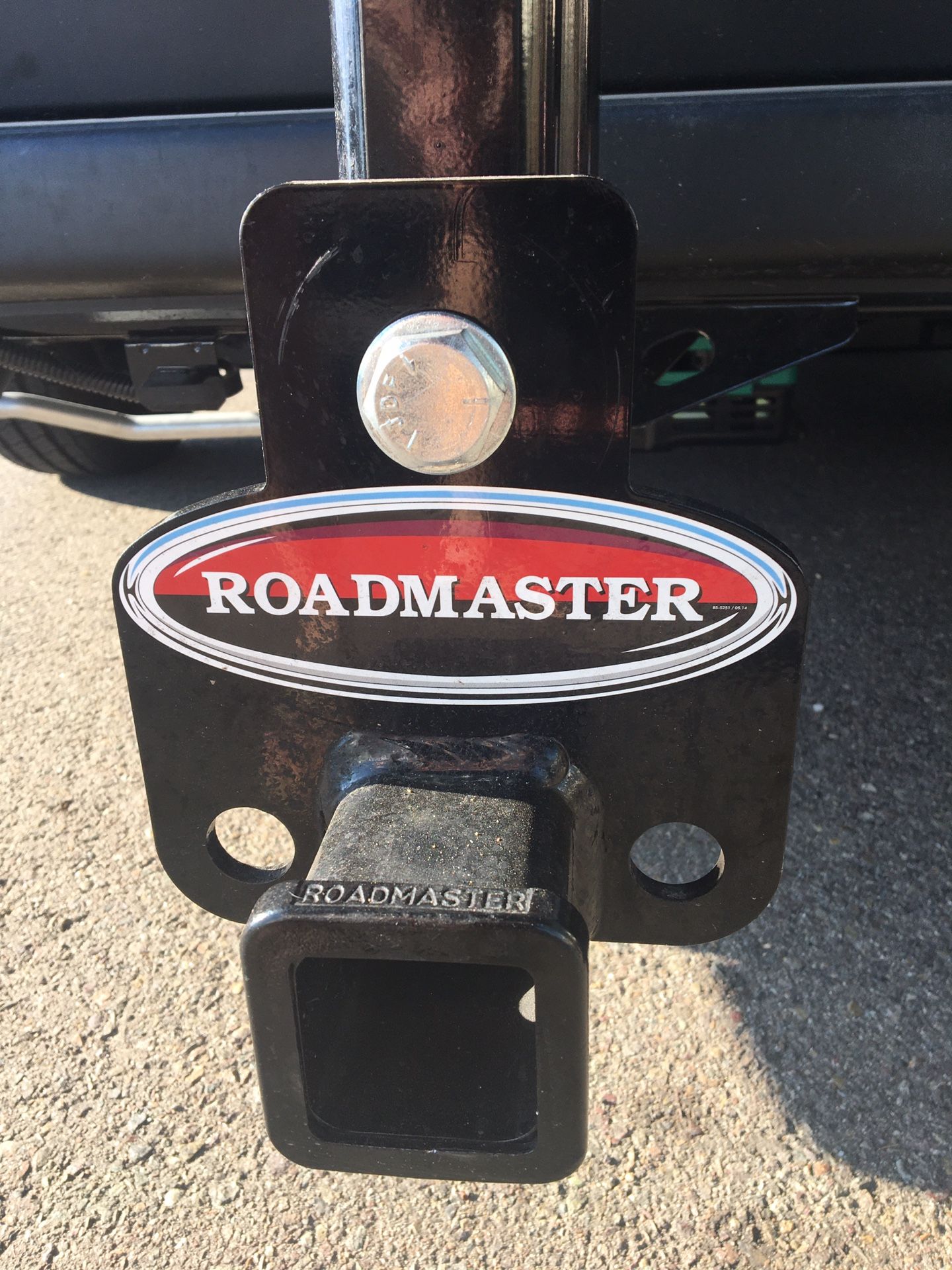 Roadmaster Spare Tire Carrier and Hitch for motorhomes and vans