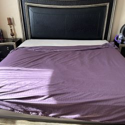King Size Bedroom Set, Mattress Included