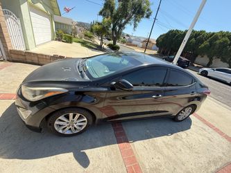 🚗 2015 Hyundai Elantra for Sale  • 115,000 miles • $5,500 • Clean Title ✅ • Recently serviced • Runs and drives great • Ready for a new owner!  Feel 
