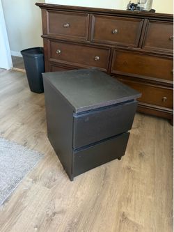Black 2-drawer nightstand/end table