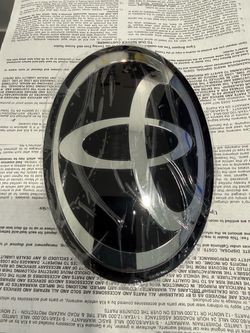 2026 Toyota grand highlander emblem
