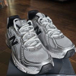 New Balance Silver And Black