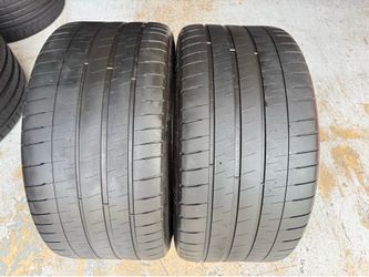 Two Tires 285/35/20 Michelin Pilot Sport 4S with 50-60% Left Excellent Deal•