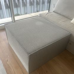 Bludot square ottoman