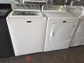 Maytag Washer and Dryer Set