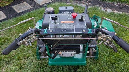 Bob Cat Lawnmower