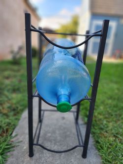 5 gal water rack