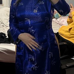 Women’s Blue Vietnamese Traditional Áo Dài 