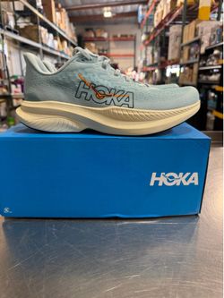 HOKA Men’s Mach 6 in Blue Size 9 Brand New in Box
