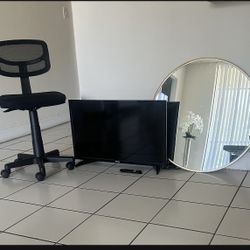 Televisor Toshiba 32”. Silla Para Oficina Y Espejo 