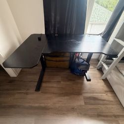 Electric desk (Stand Or Sit)