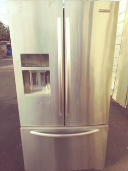 Kitchen aid French door refrigerator