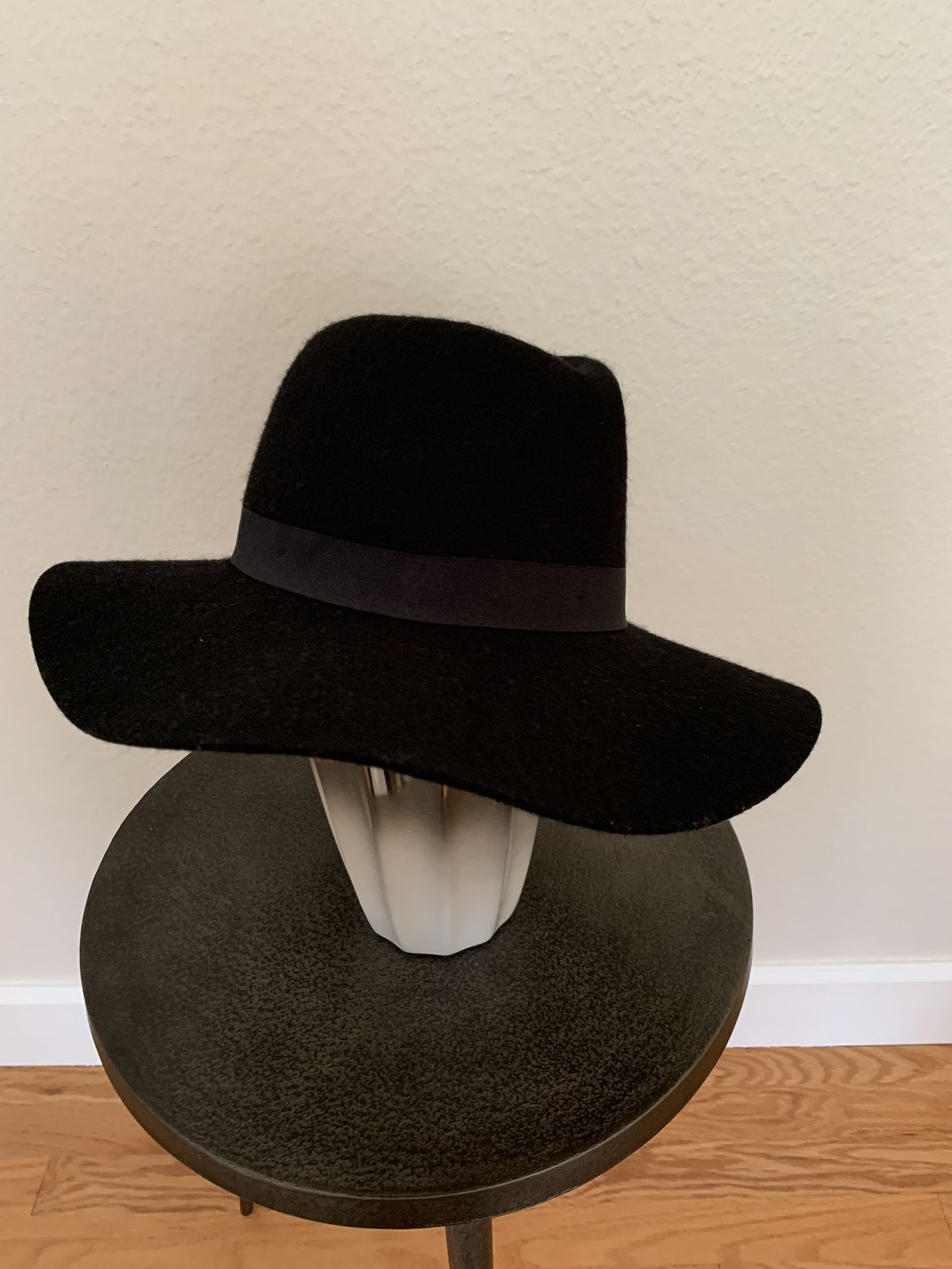 Soft Felt-like Black Hat 