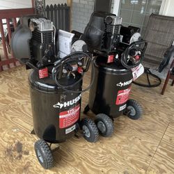 30 Galón Husky Air Compressor 