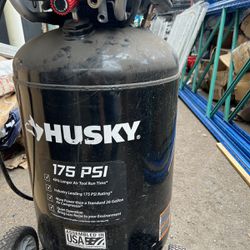Husky Air Compressor/ 175 PSI/ 30Gallons